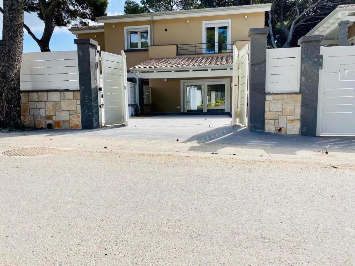 דירות פורטו פינו Nuova Residenza Dei 7 Pini A Pochi Passi Dal Mare מראה חיצוני תמונה