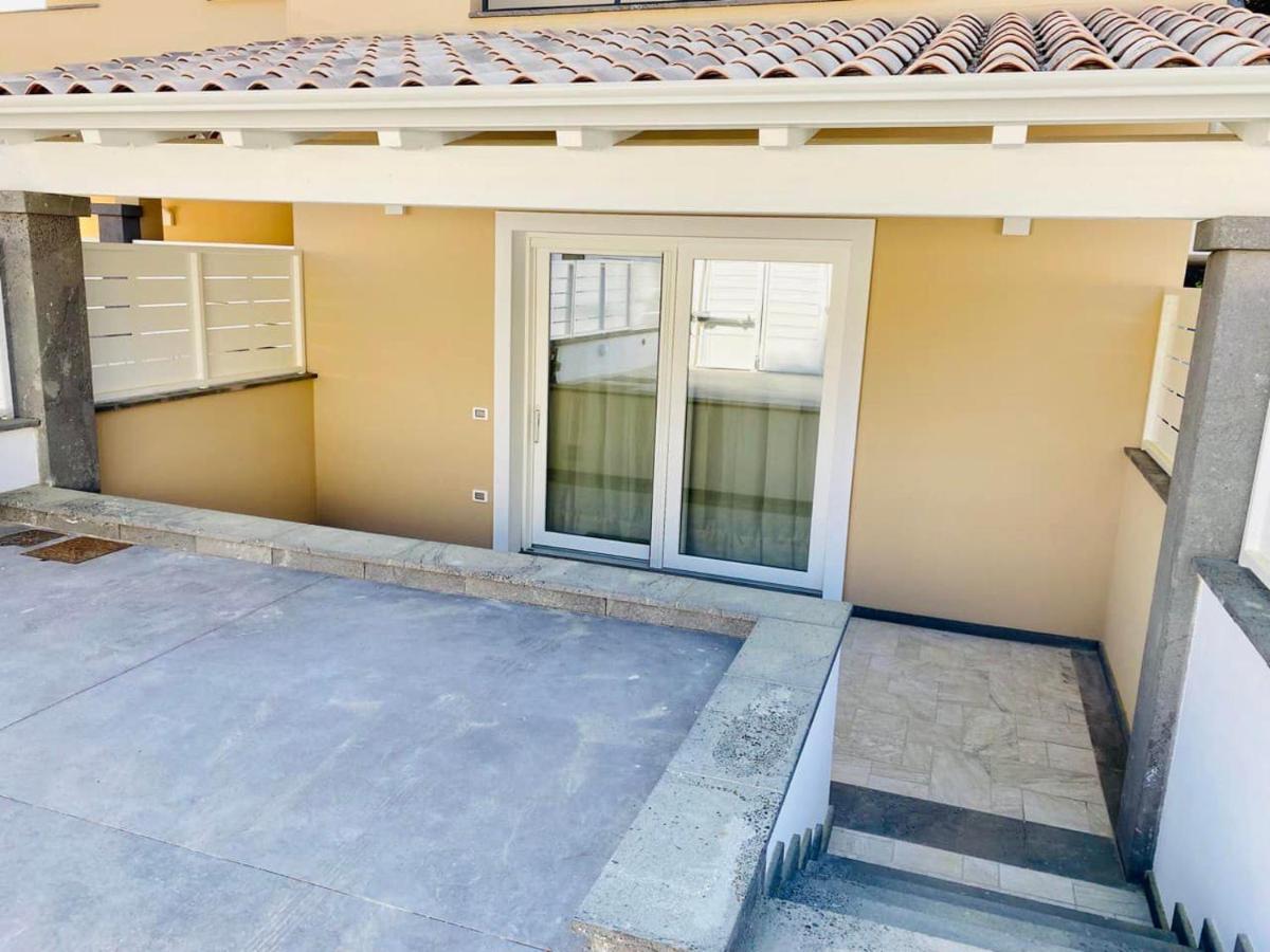 דירות פורטו פינו Nuova Residenza Dei 7 Pini A Pochi Passi Dal Mare מראה חיצוני תמונה