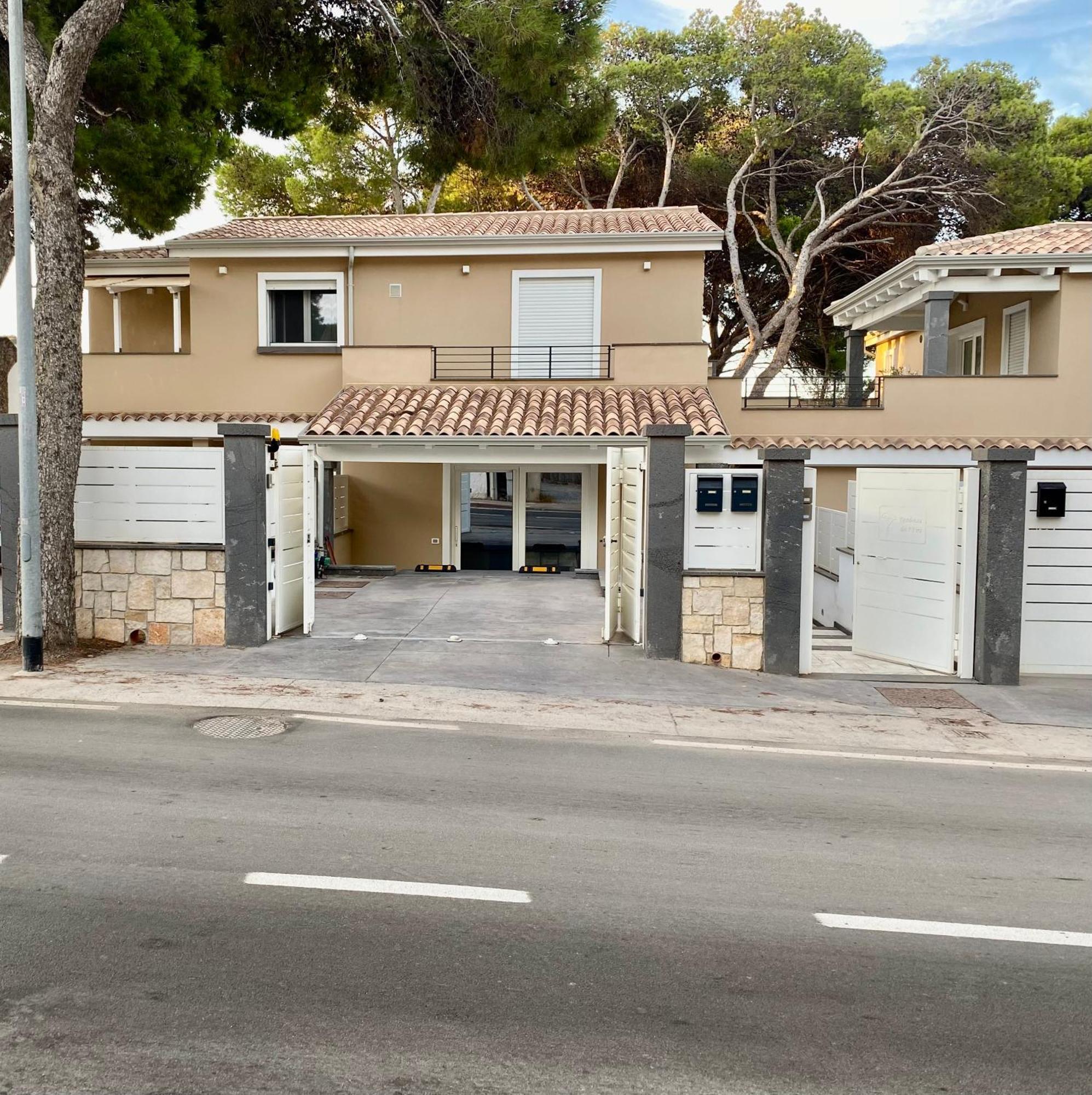 דירות פורטו פינו Nuova Residenza Dei 7 Pini A Pochi Passi Dal Mare מראה חיצוני תמונה